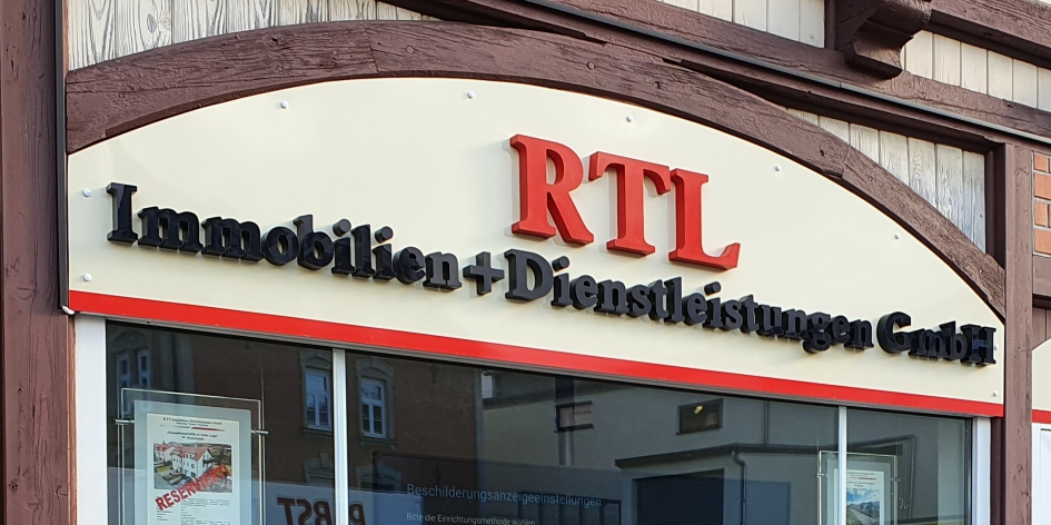 RTL Immobilien Lichtwerbung